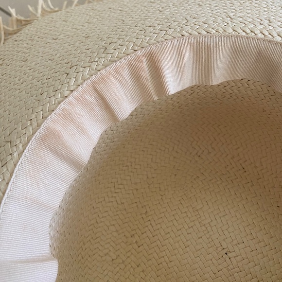 J. by J.Crew Summer Wide Brim Fringe Raw Edge Straw Beach Hat Size S/M - Picture 9 of 9